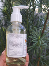 Load image into Gallery viewer, Naturally Scented Nourishing Body Oil